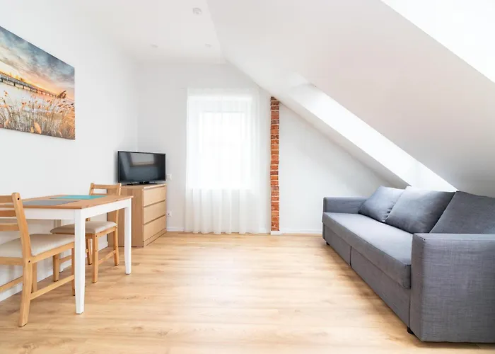 Top Street One Apartments, By Cohost